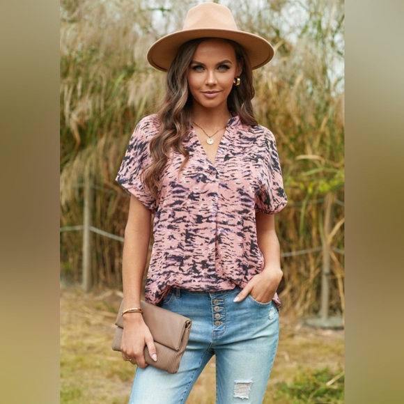 Tops - #36 Plus Size Pink Toss and Tumble Short Sleeve Pocket Top